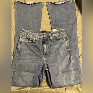 Banana Republic High rise flare no holes or flaws 29 LONG